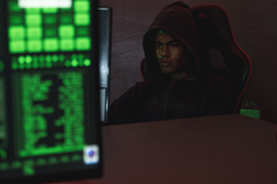 Hacker Attack on Australian Politicians WhatsApp Sparks Global Alert in 2026